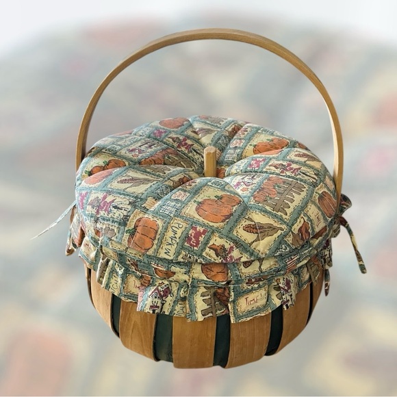 Vintage Other - Vintage Pumpkin Fall Themed Wicker Basket with Handle and Cloth Liner
